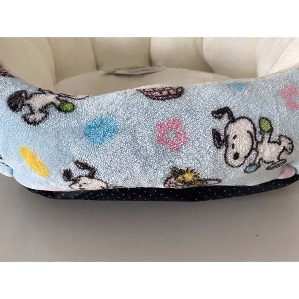 Peanuts Snoopy Small Dog Pet Cozy Cuddler Bed Easter Basket Eggs 19‎ X 15 X 7”